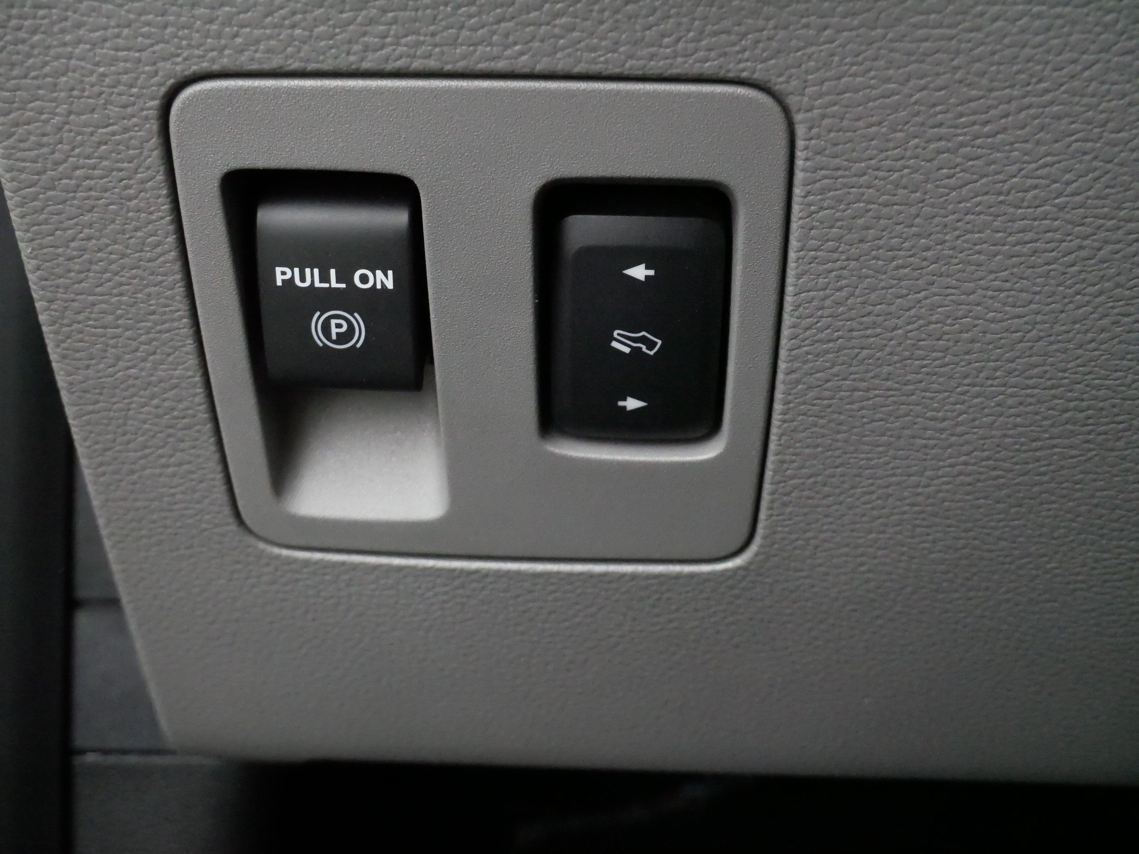 Used 2018 Blue Jeans Metallic Ford XLT image 29