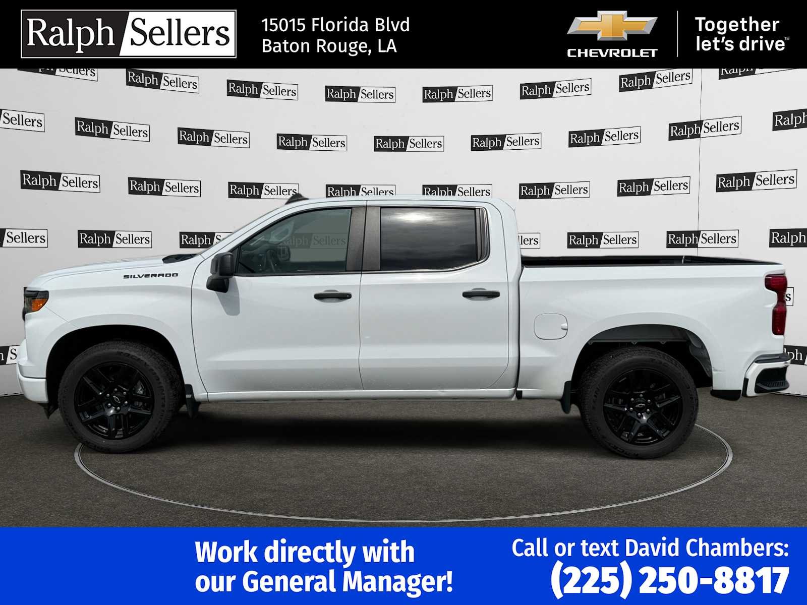 Used 2022 Summit White Chevrolet Custom image 3