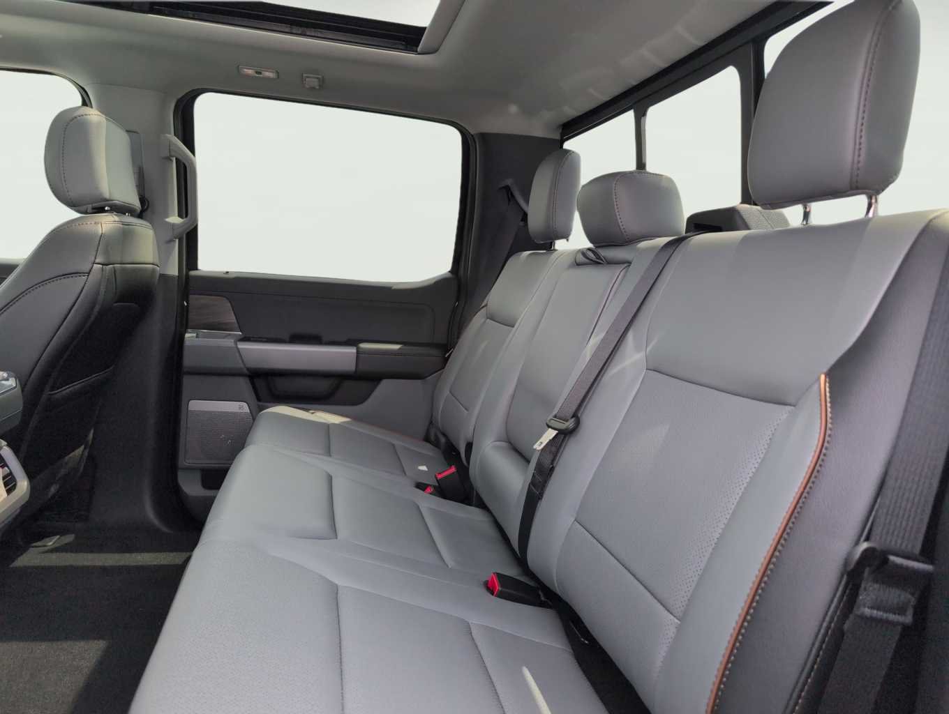 2025 Ford F-150 Lariat - Photo 11