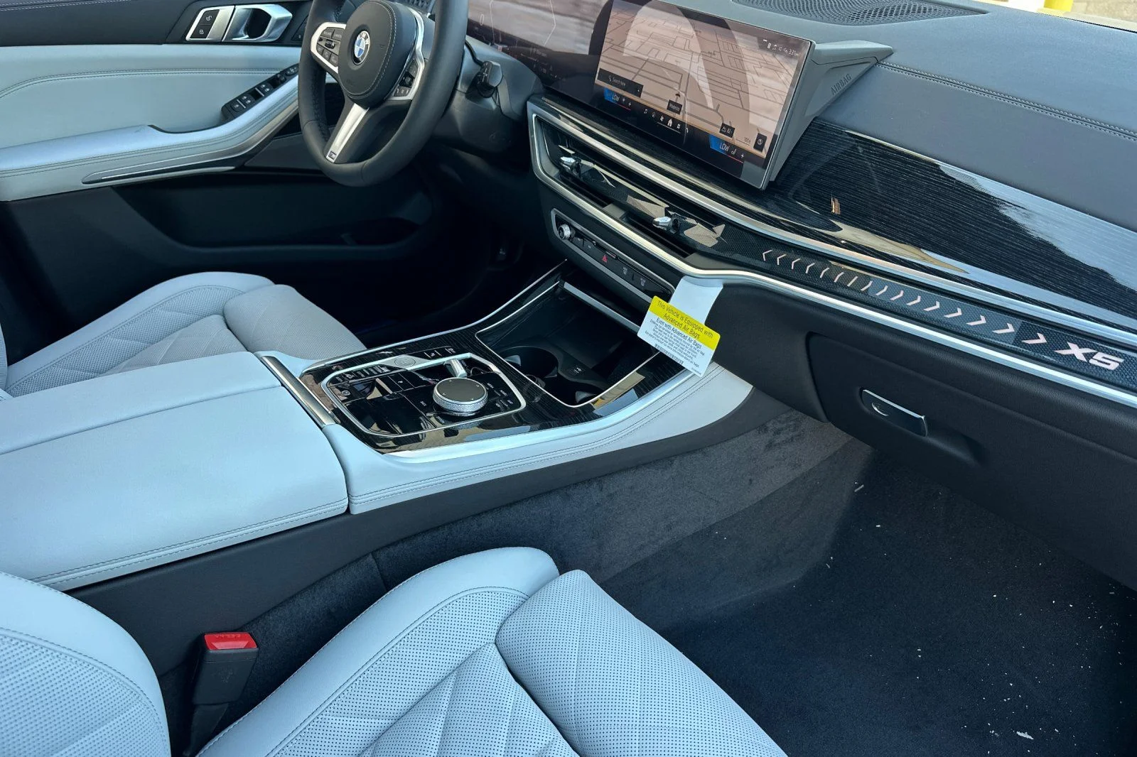 New 2026 Tanzanite Blue II Metallic BMW xDrive40i image 13