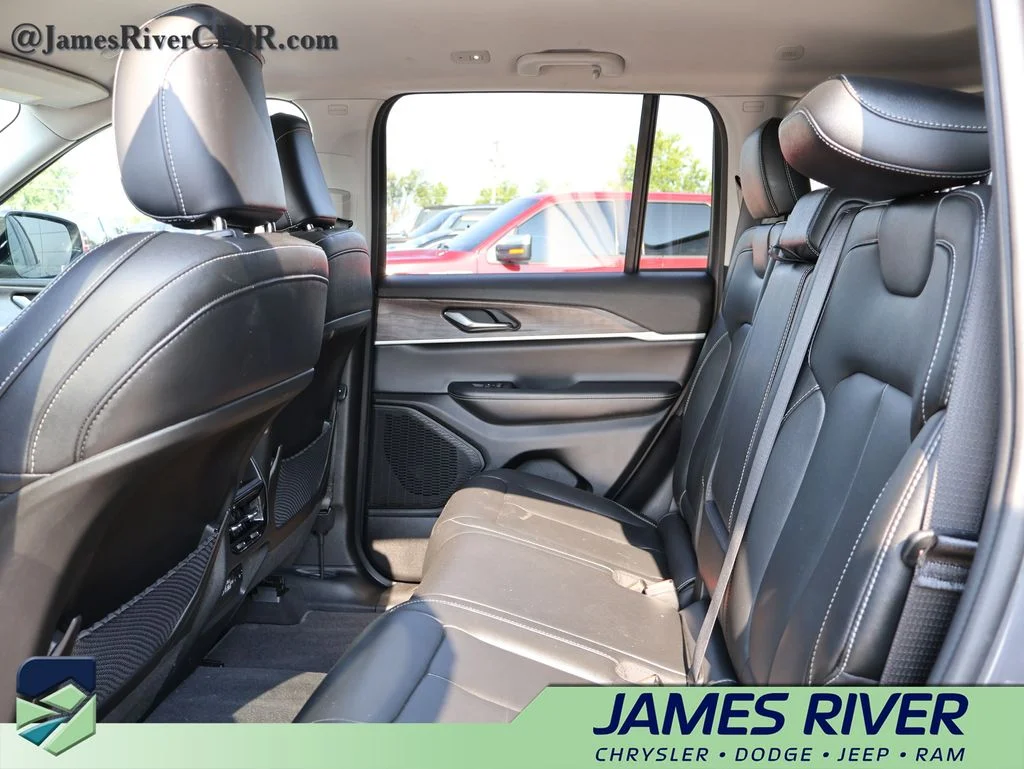 2024 Jeep Grand Cherokee Limited - Photo 17