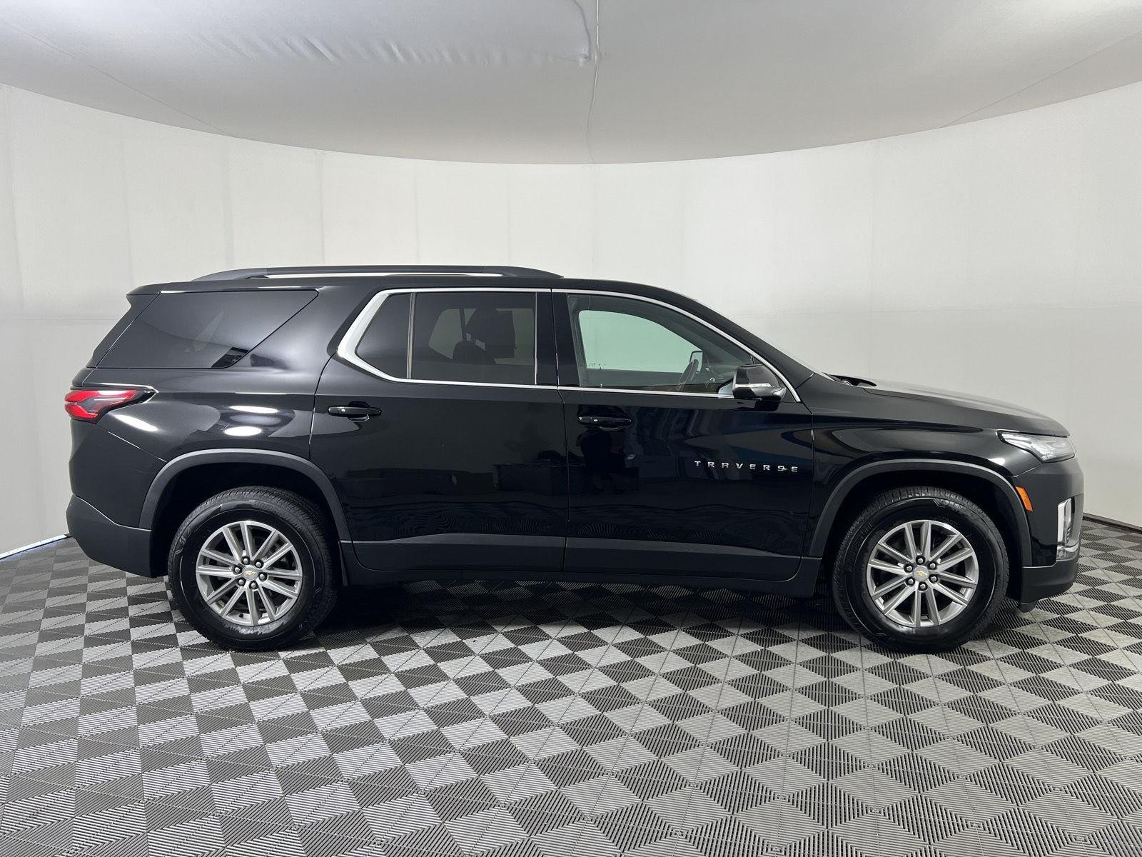 Used 2023 Mosaic Black Metallic Chevrolet LT Cloth image 26