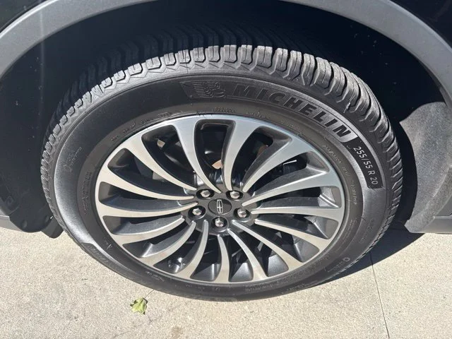 Used 2022 Black Lincoln Standard image 6