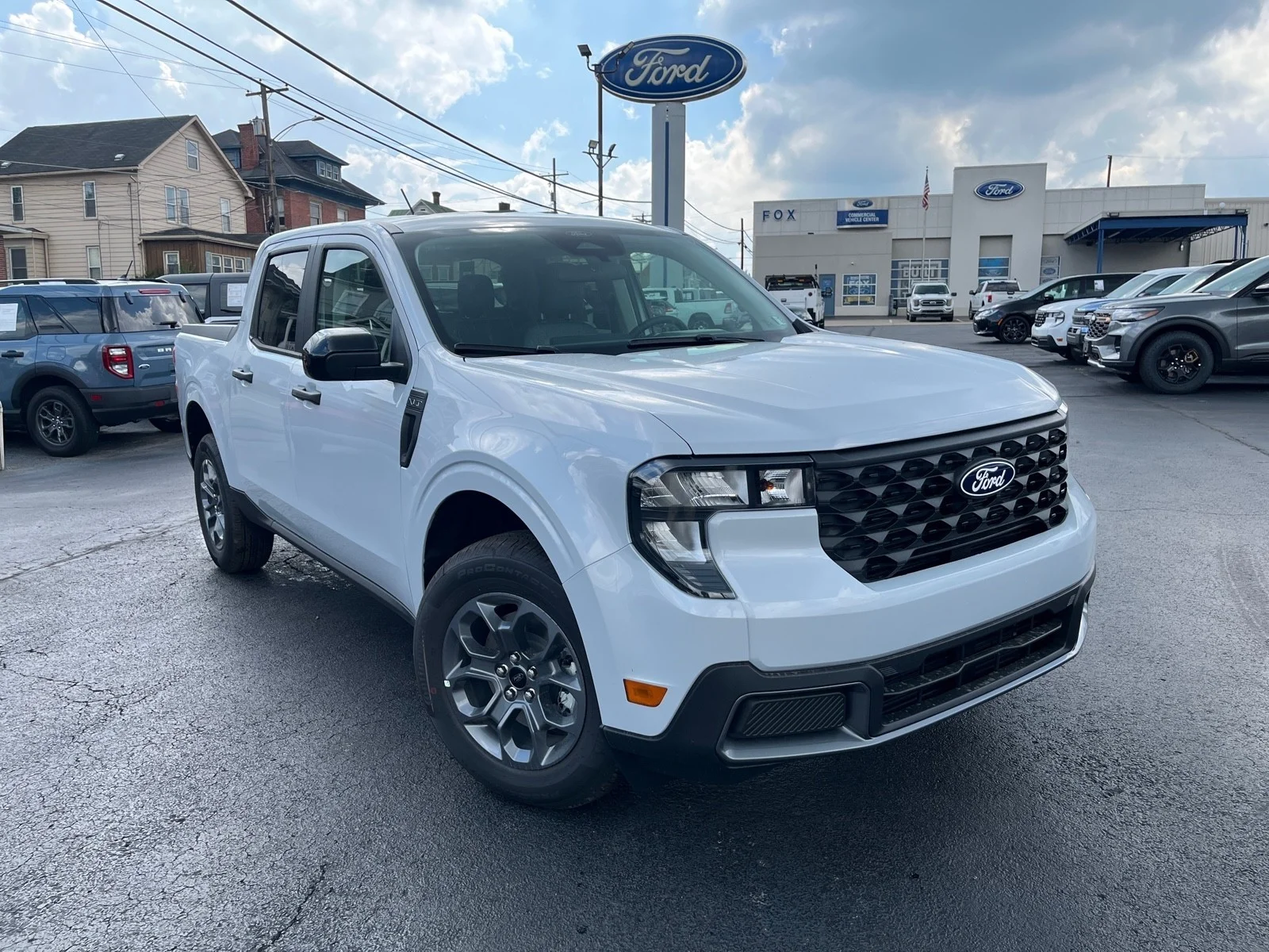 New 2026 Space White Metallic Ford XLT image 1