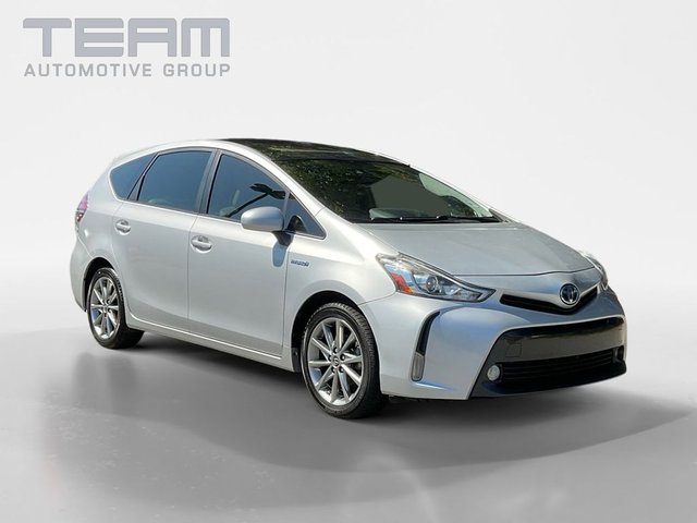 2015 Toyota Prius v Five