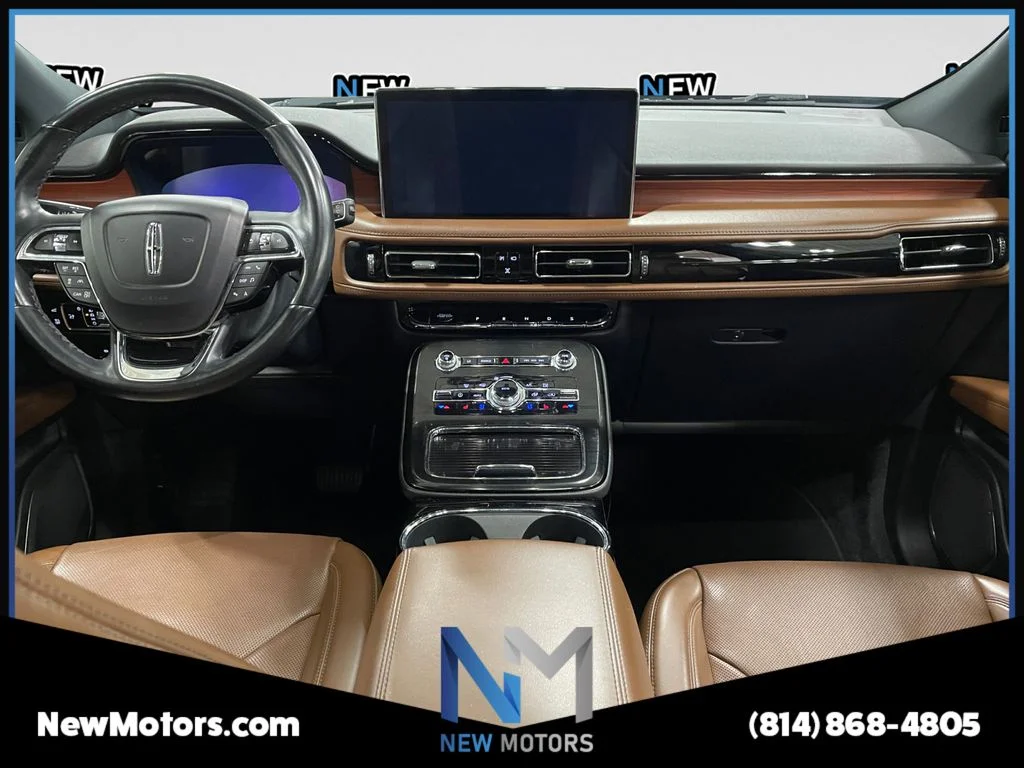 Used 2022 Black Metallic Lincoln Reserve image 10