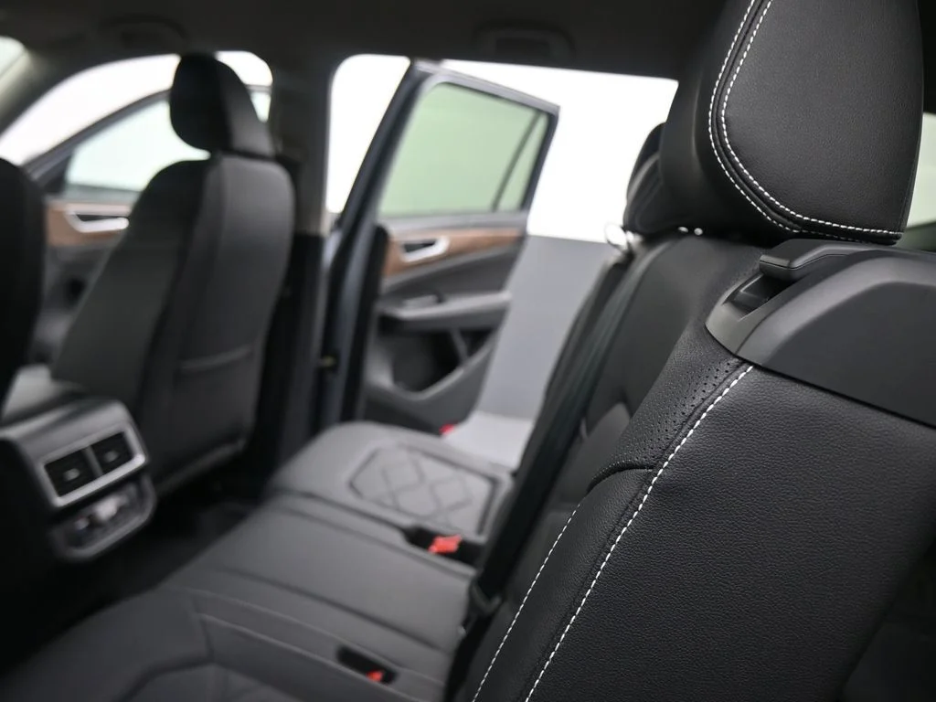 New 2026  Volkswagen 2.0T SE w/Technology image 42