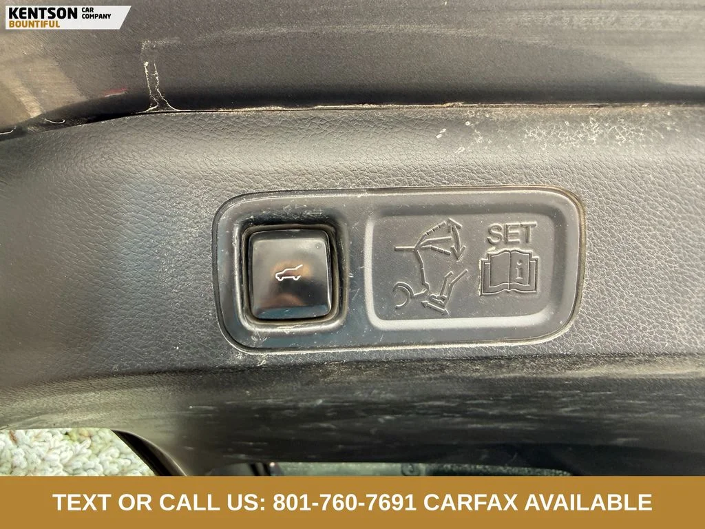Used 2021 Gray Ford Limited image 34
