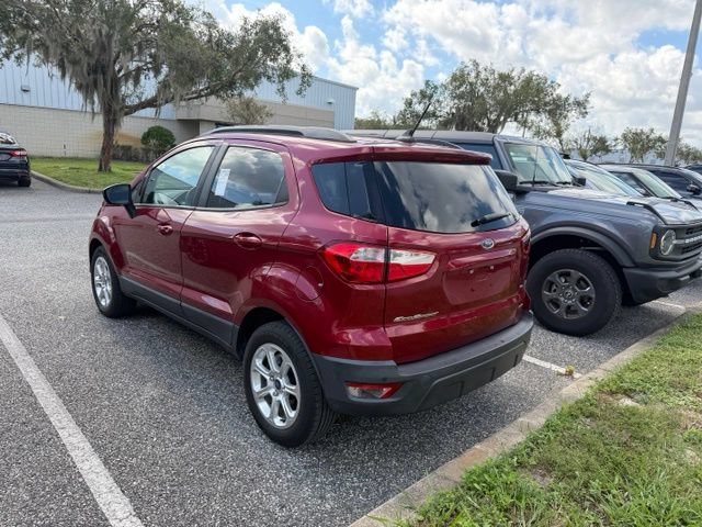 Used 2020 Ruby Red Metallic Ford SE image 4