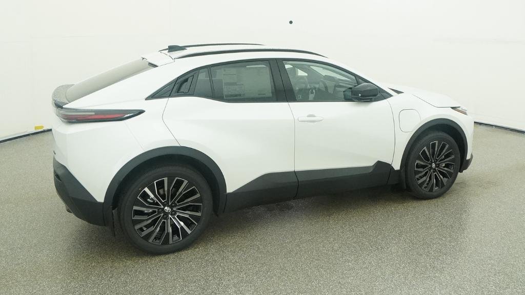 New 2026 Wind Chill Pearl Toyota XSE image 38