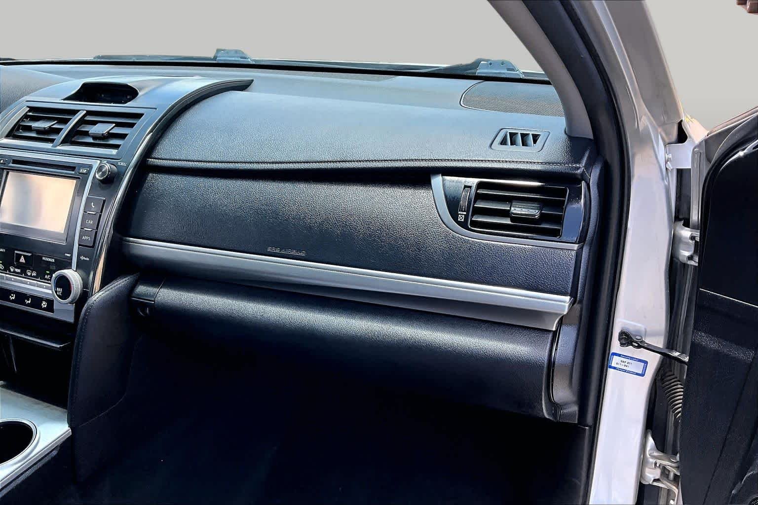Used 2012 Classic Silver Metallic Toyota SE image 17