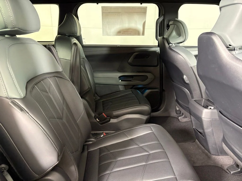 New 2027 Ebony Black Kia X-LINE SX image 17