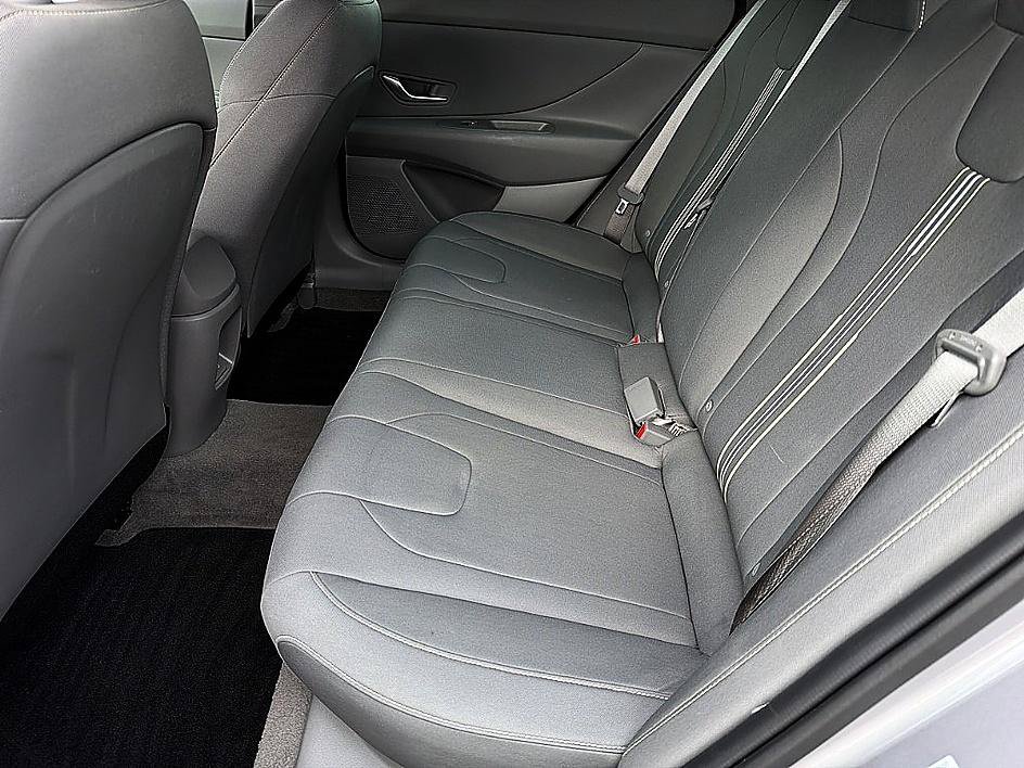 Used 2026 Fluid Metal Hyundai SEL Sport image 8