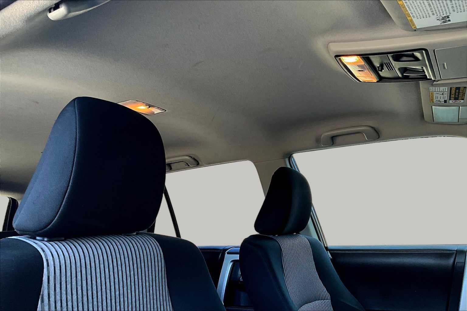 2016 Toyota 4Runner SR5 - Photo 14