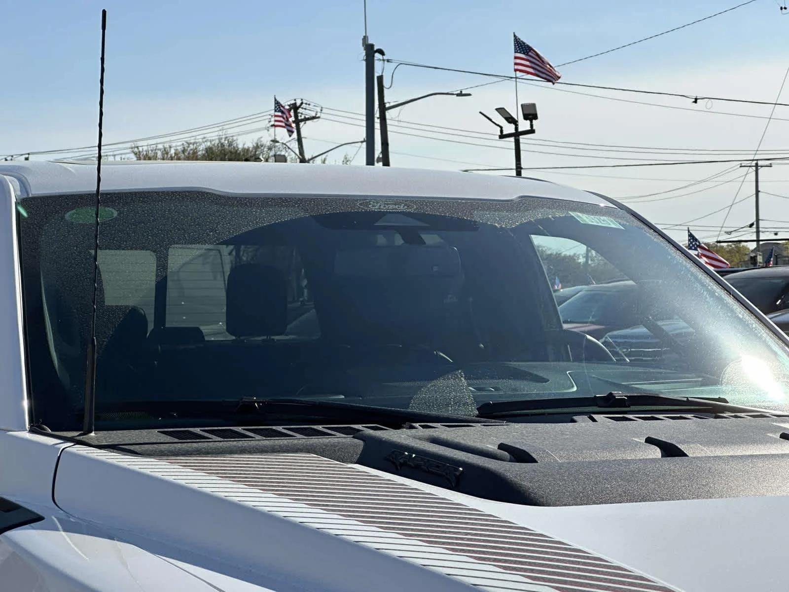 Used 2025 Oxford White Clearcoat Ford Raptor image 13