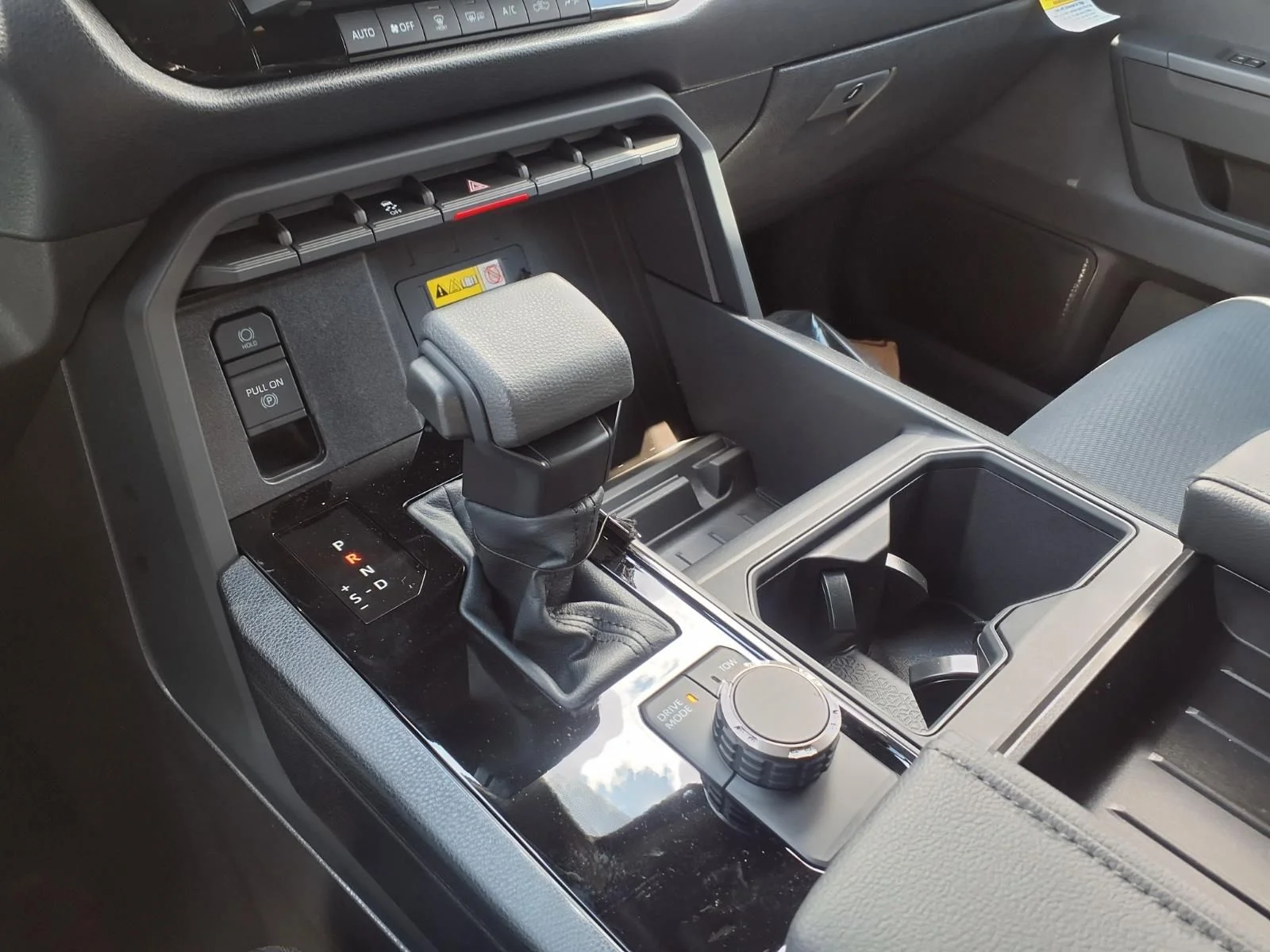 New 2026 White Toyota SR5 image 15