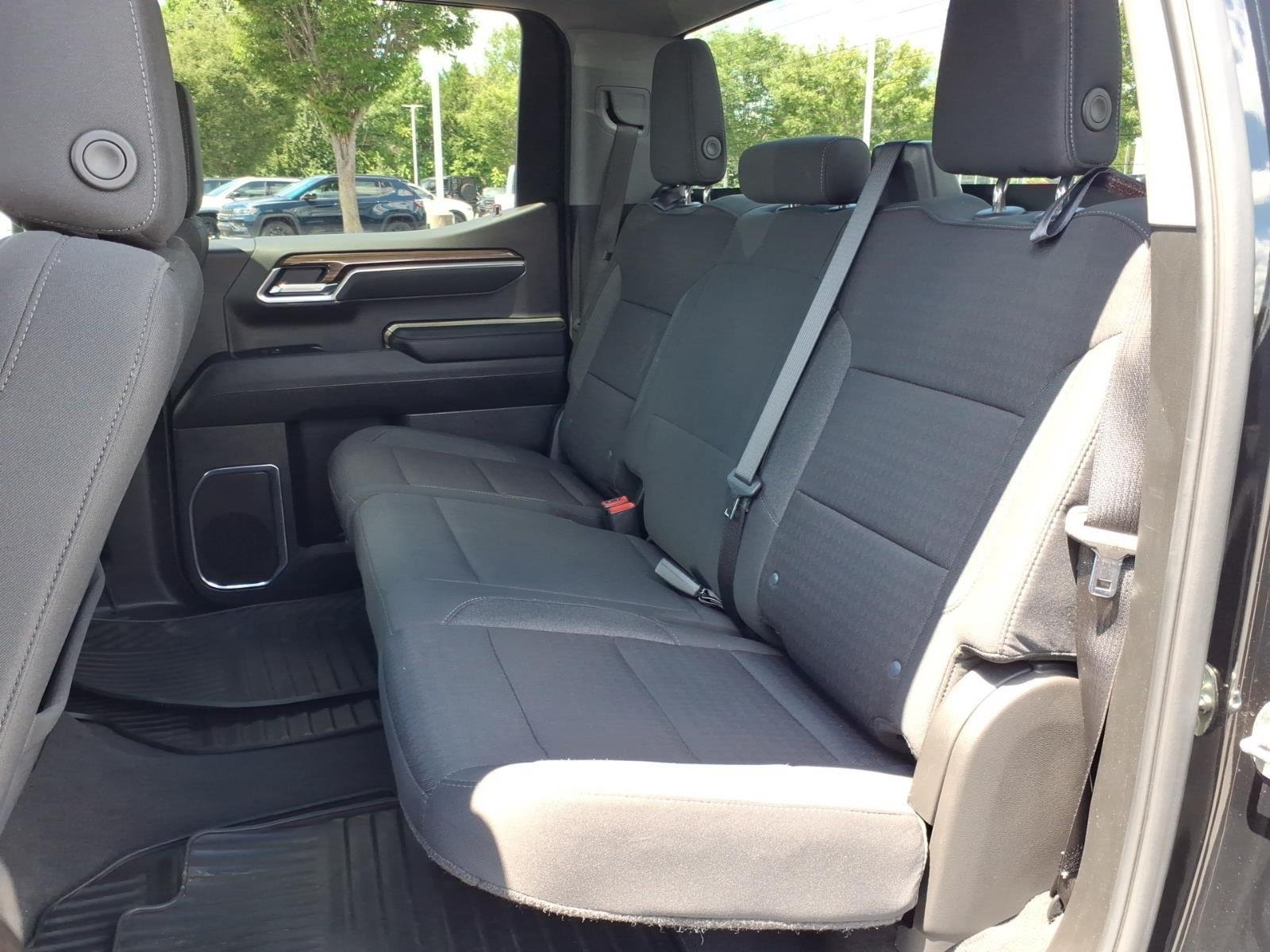Used 2025 Black Chevrolet LT image 21