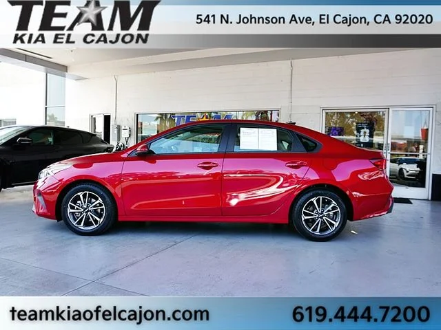 Certified Used 2022 Red Kia LXS image 6