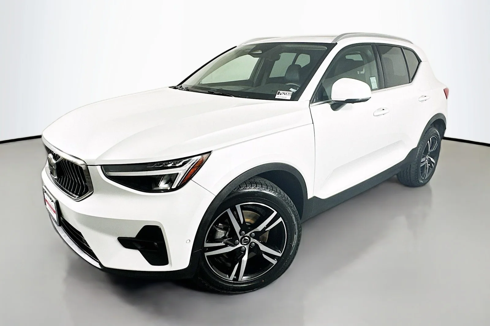 2023 Volvo XC40 B5 Plus Bright AWD's photo