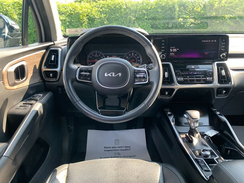 Used 2023 White Kia X-Line EX image 17