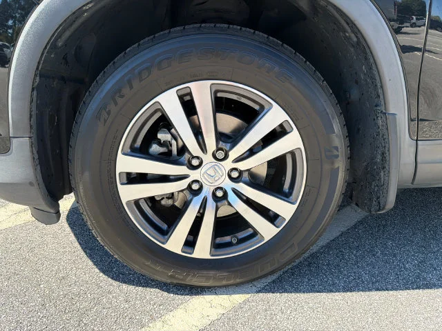 Used 2017 Black Honda EX-L image 11