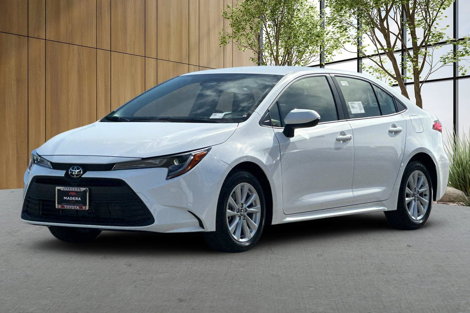 New 2027 Ice Cap Toyota LE image 8