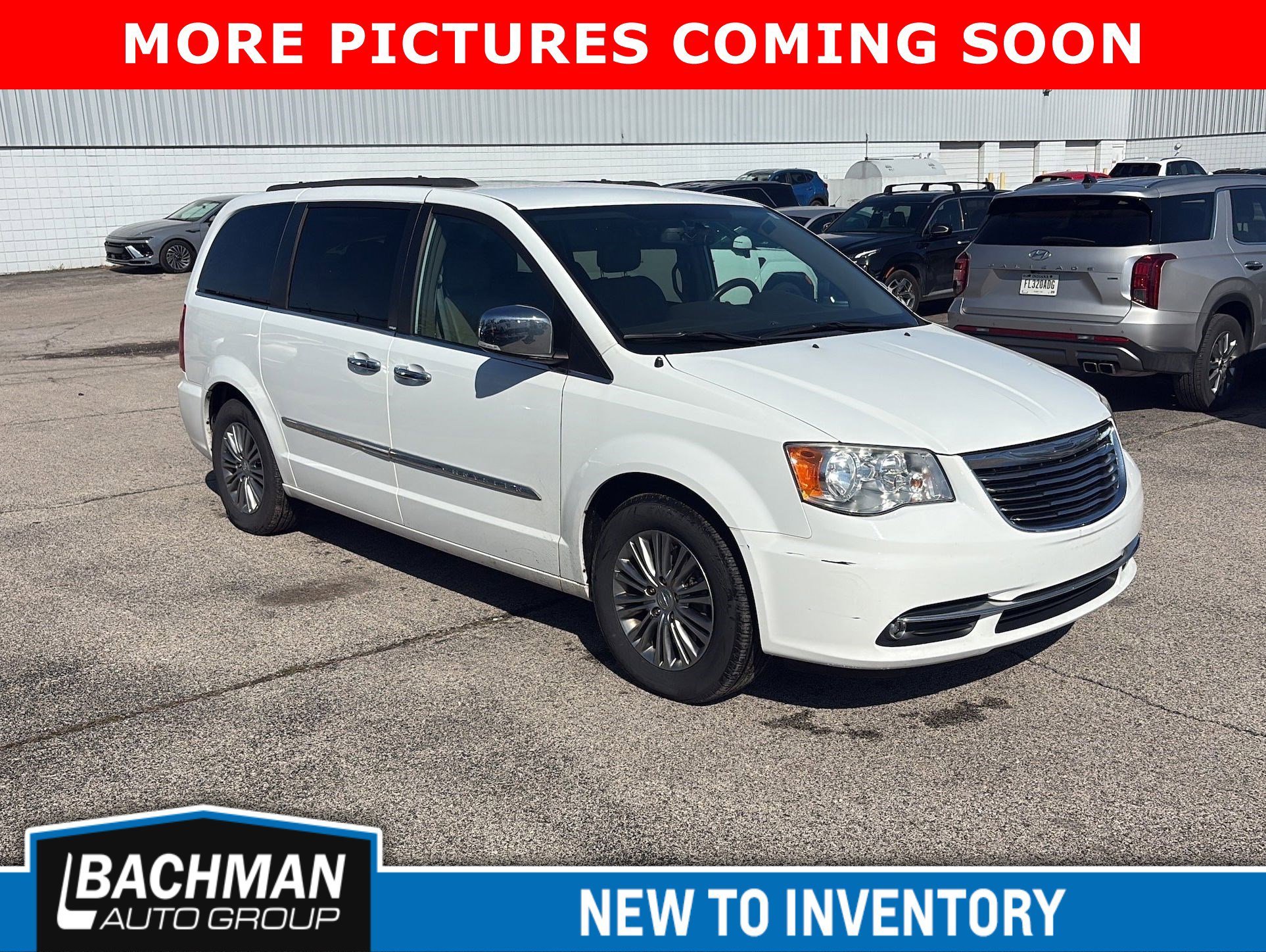 Used 2014 Chrysler Town & Country Touring-L with VIN 2C4RC1CG9ER200014 for sale in Jeffersonville, IN