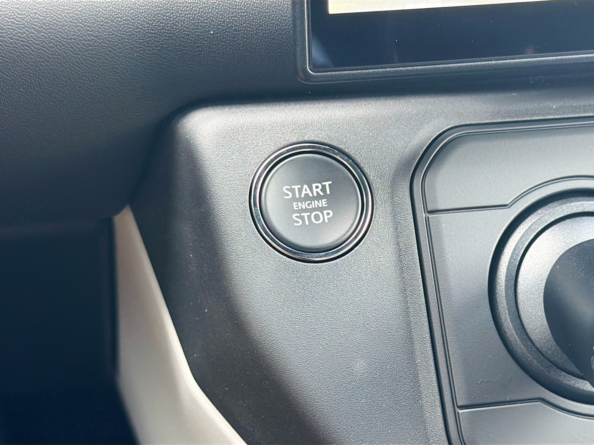 New 2026 Borasco Grey Land Rover X-Dynamic SE image 37