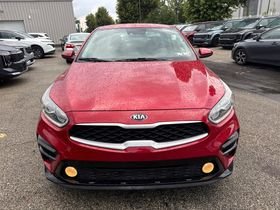 Used 2020 Currant Red Kia LXS image 2