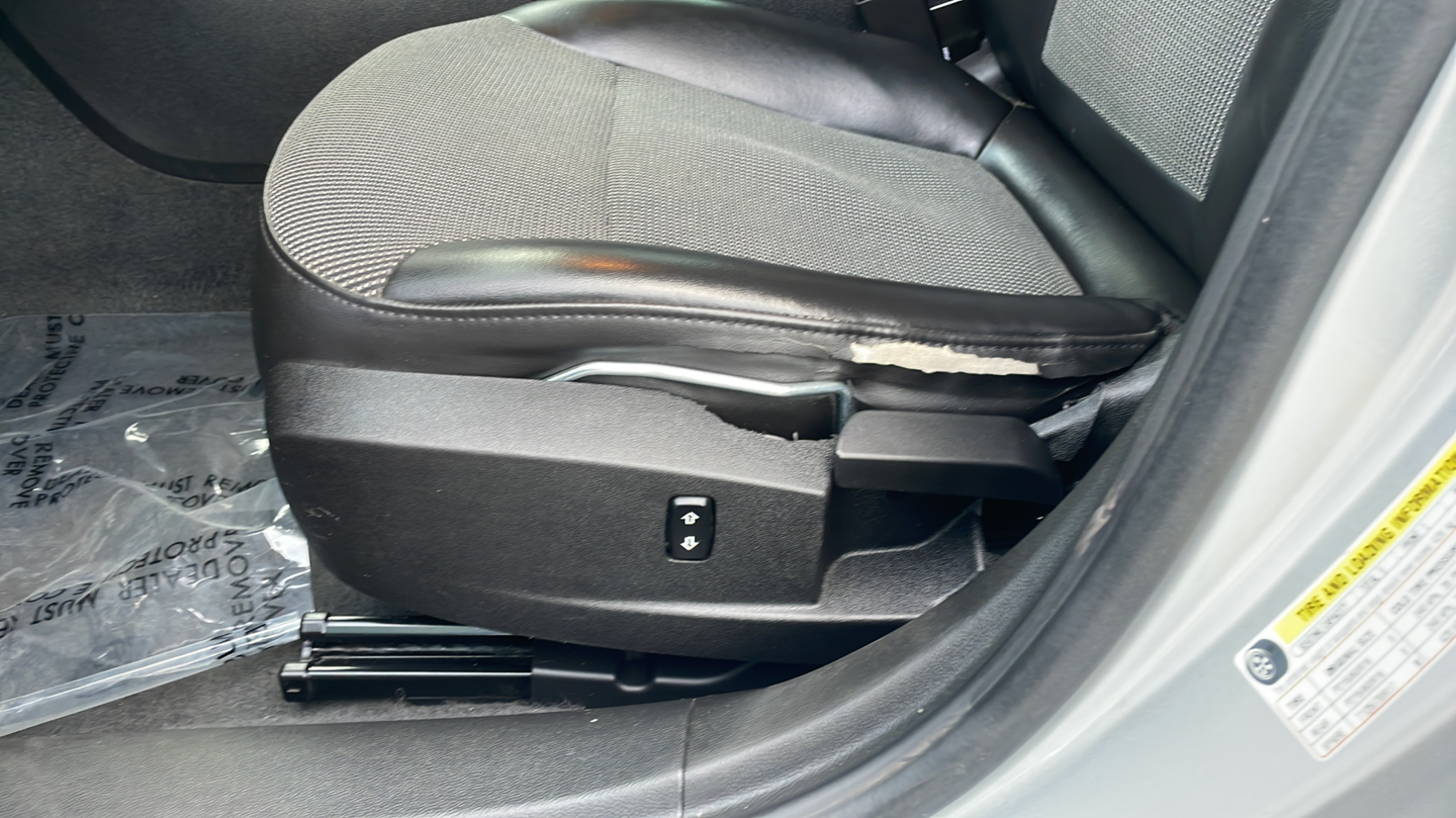 Used 2016 Silver Chevrolet LT image 16