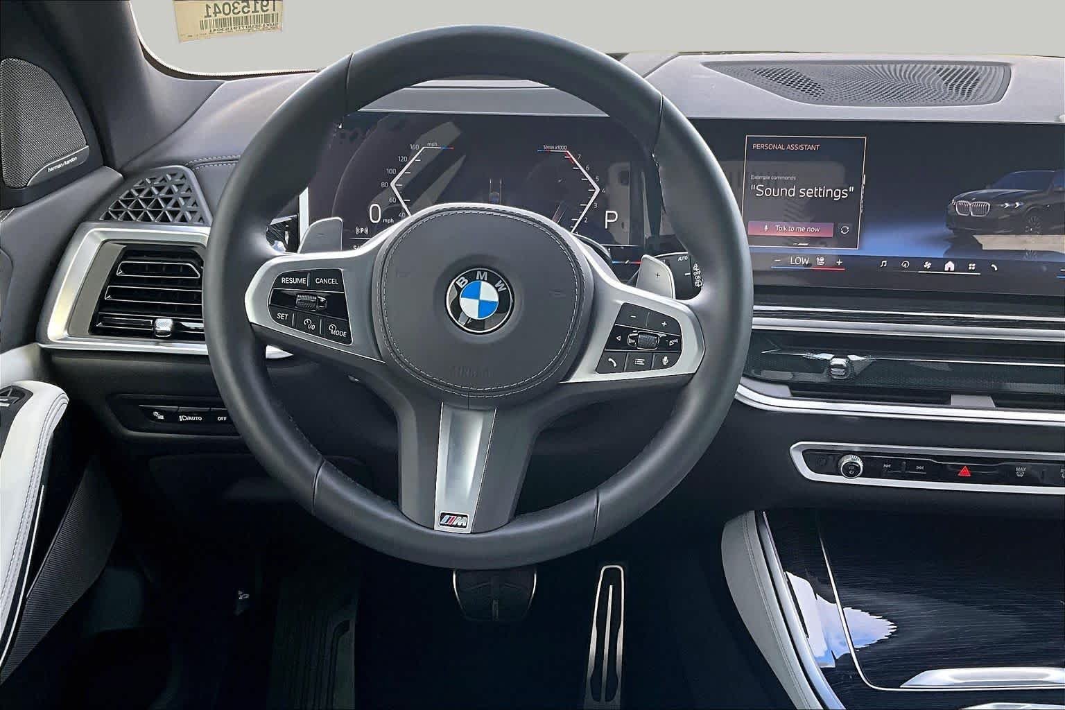 Used 2026 Manhattan Green Metallic BMW sDrive40i image 5