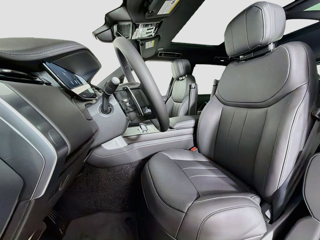 New 2026 Santorini Black Land Rover SE 7 Seats image 22