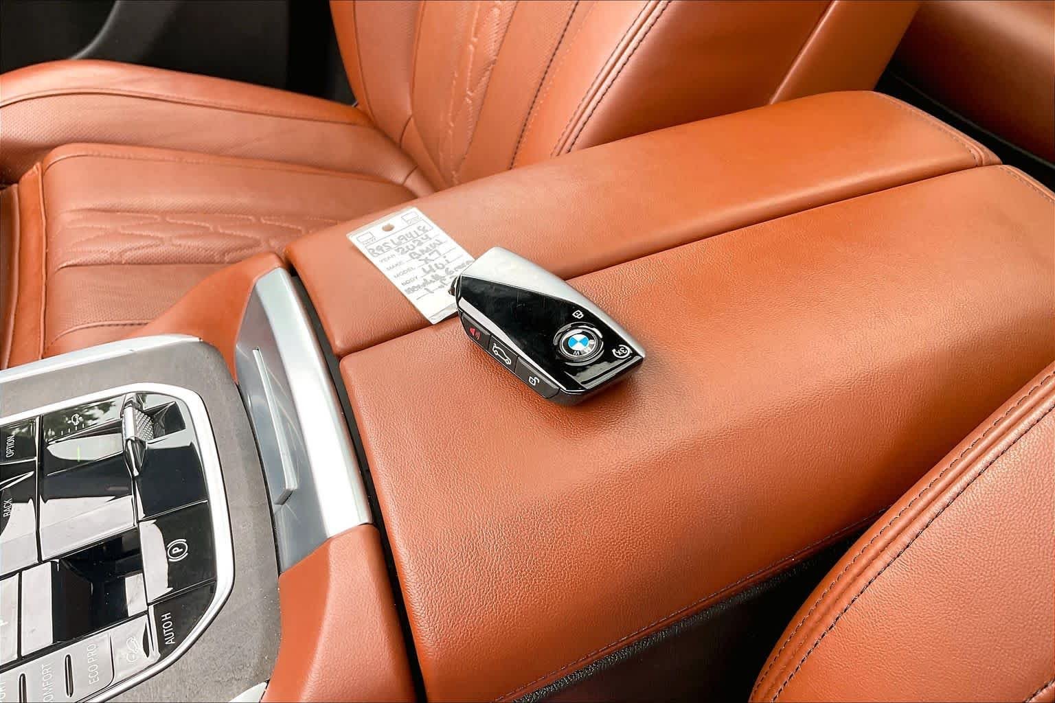Used 2024 Manhattan Green Metallic BMW xDrive40i image 14