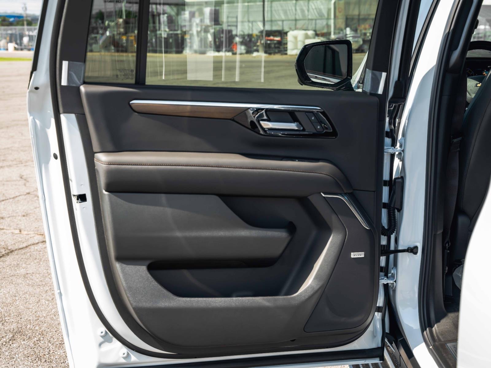 2026 Chevrolet Suburban High Country - Photo 77