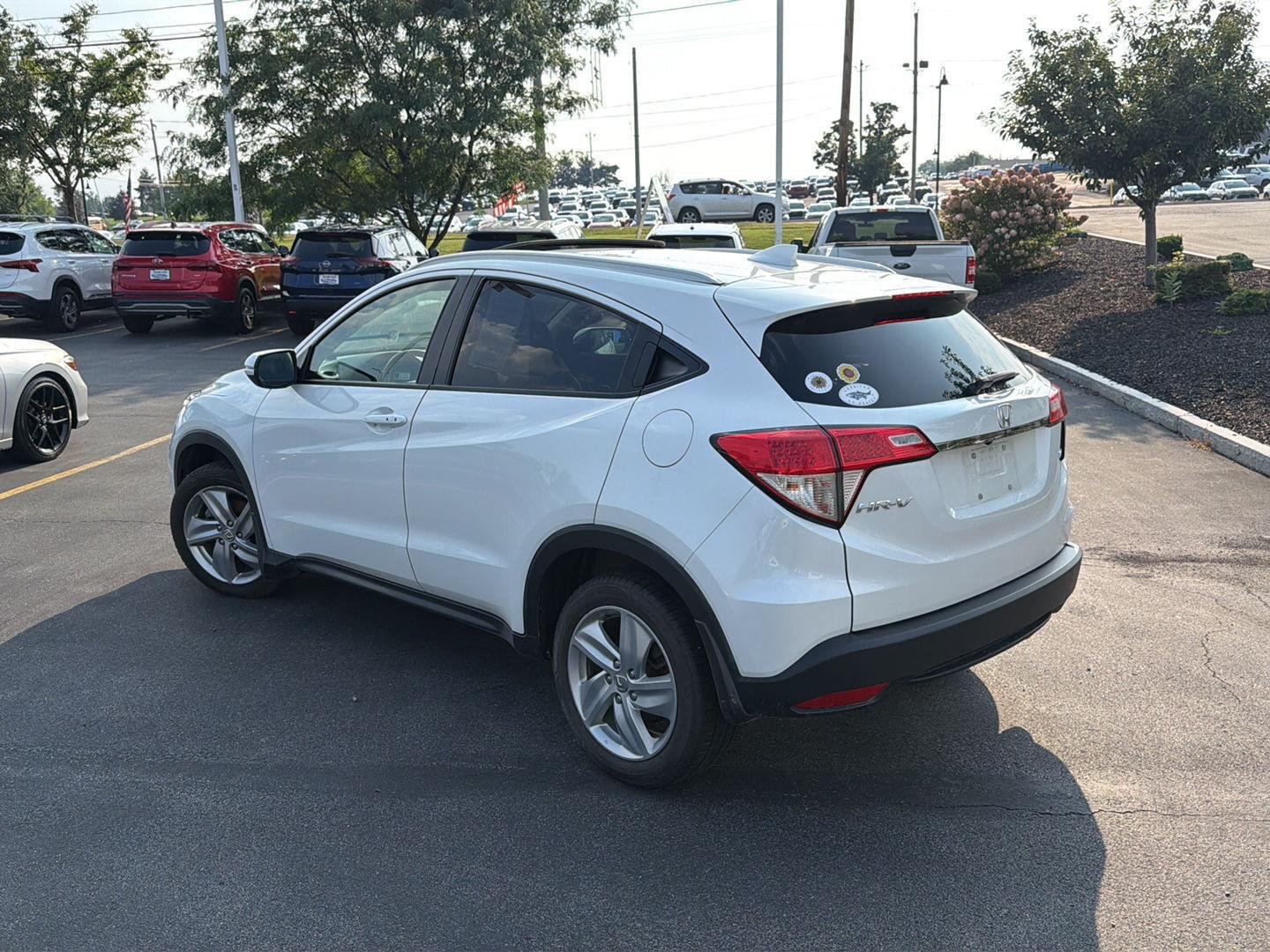 Used 2019 Platinum White Pearl Honda EX image 5
