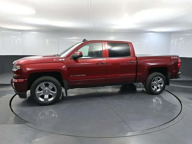 Used 2016 Red Chevrolet LT image 10