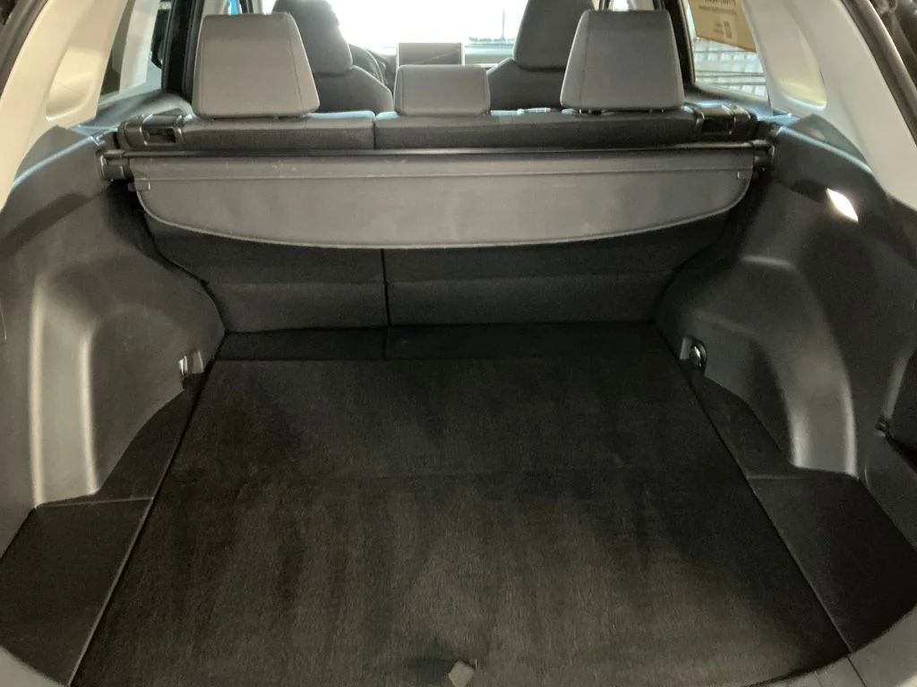 Used 2025  Toyota XLE image 26