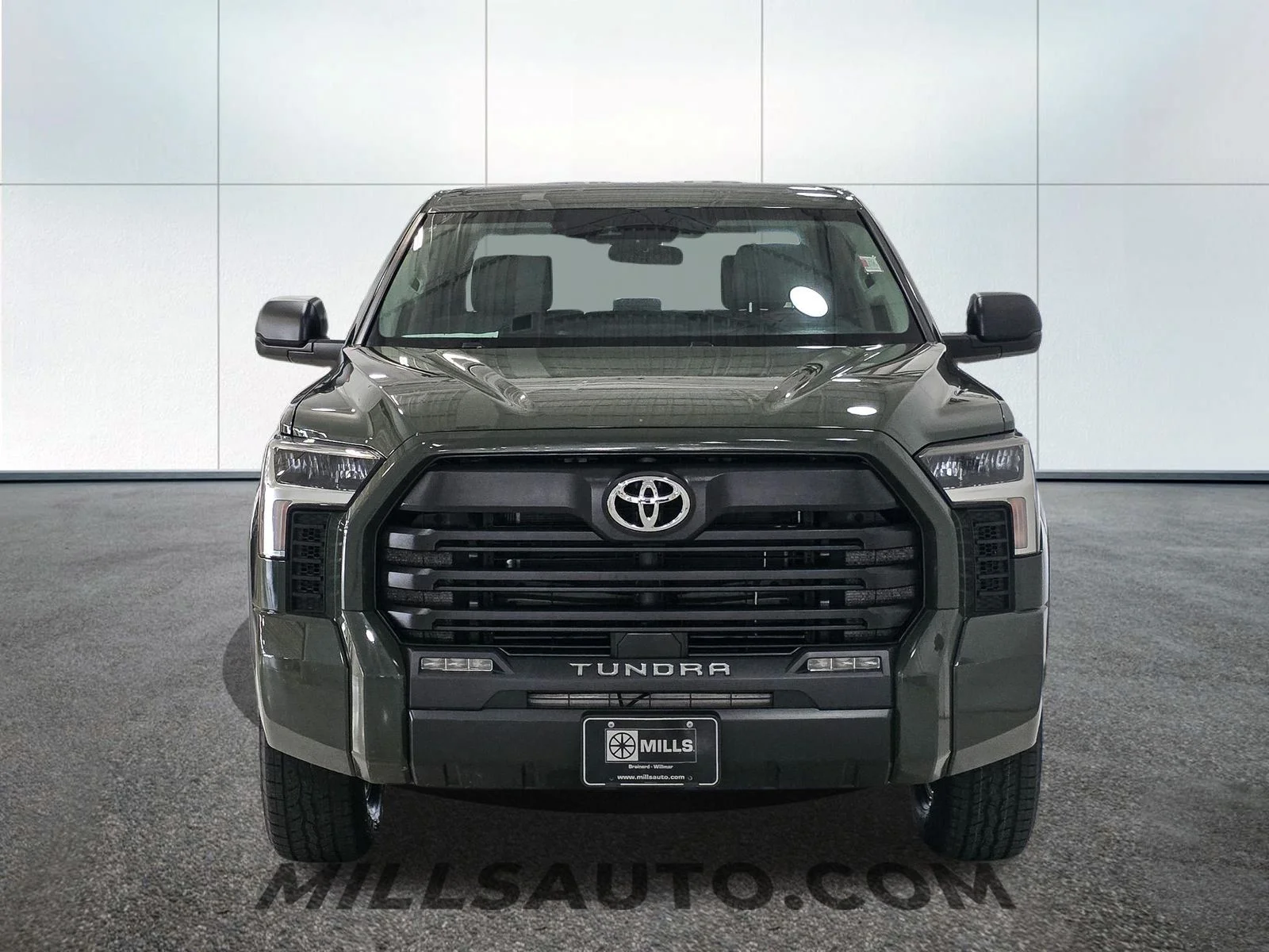 Used 2023 Green Toyota SR5 image 12