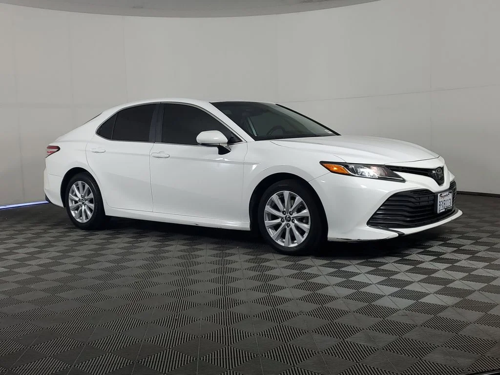 Used 2020 Toyota Camry LE with VIN 4T1C11AK7LU928526 for sale in Duarte, CA