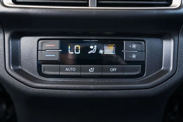 2026 Volkswagen Atlas SE w/Tech - Photo 31