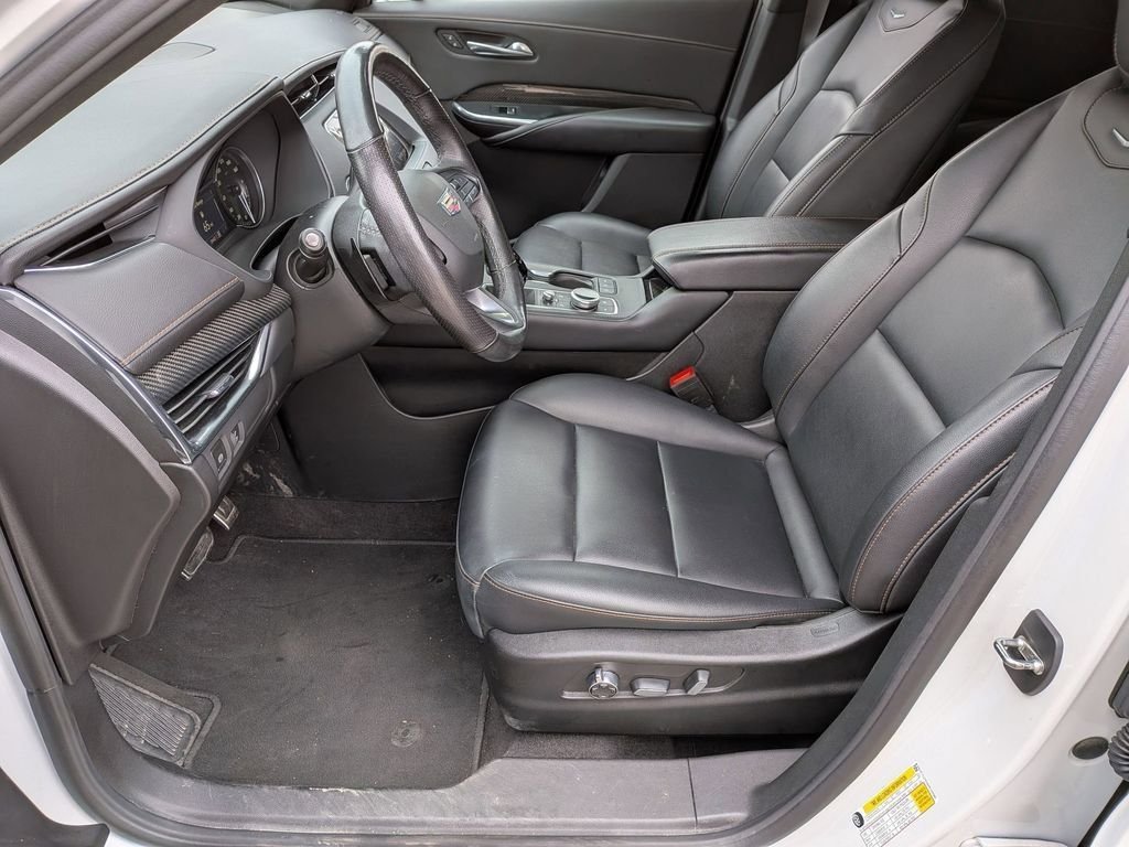 2023 Cadillac XT4 Sport - Photo 16