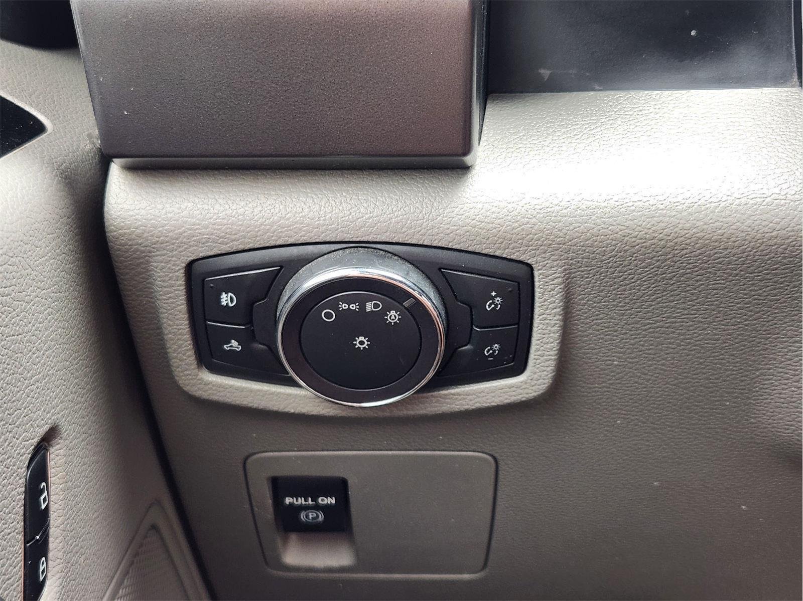 Used 2017 Shadow Black Ford XLT image 21