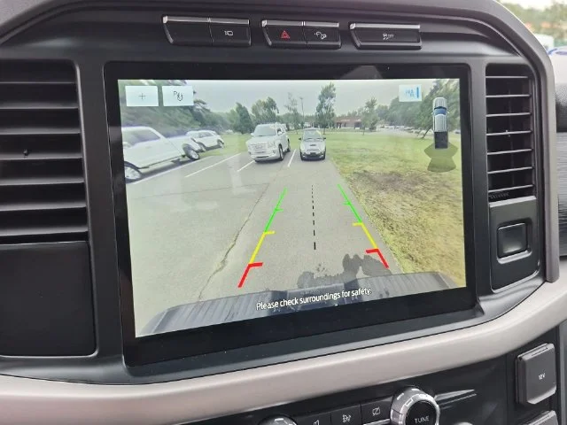 Used 2022 White Ford XLT image 26