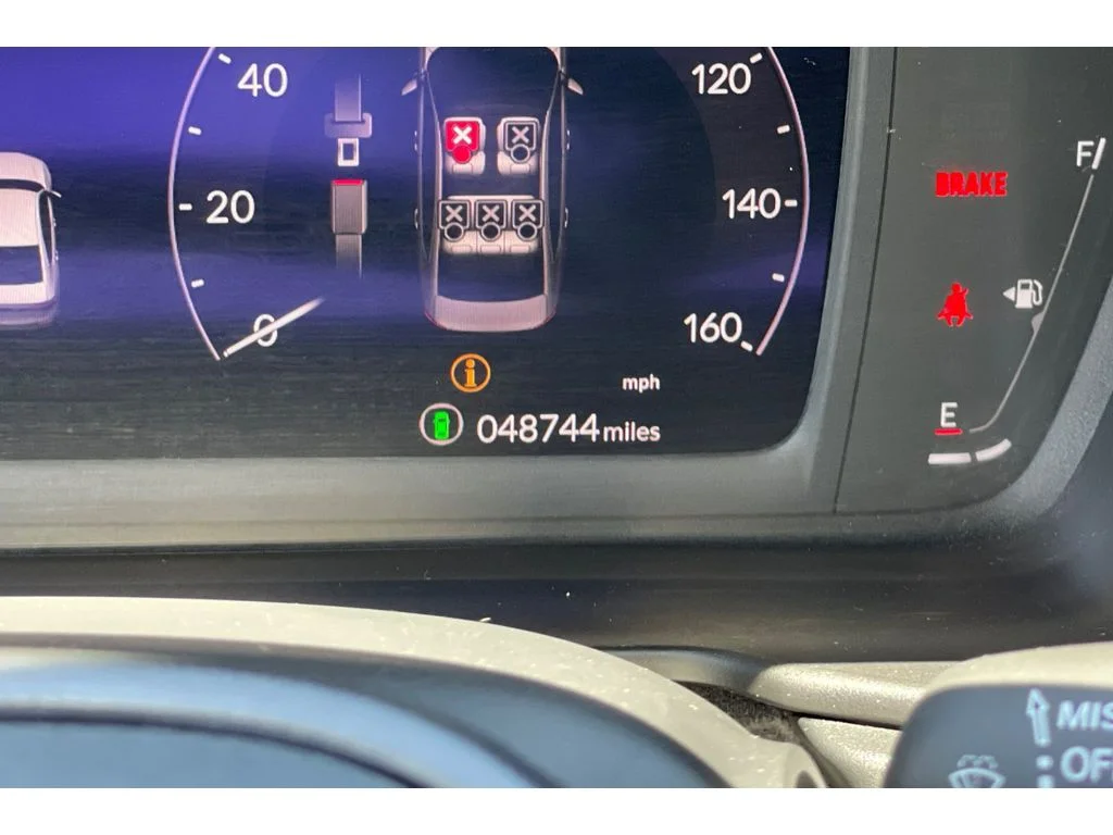 Used 2023 Meteorite Gray Metallic Honda LX image 36