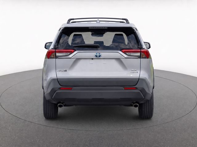 Used 2023 Silver Toyota XLE Premium image 7