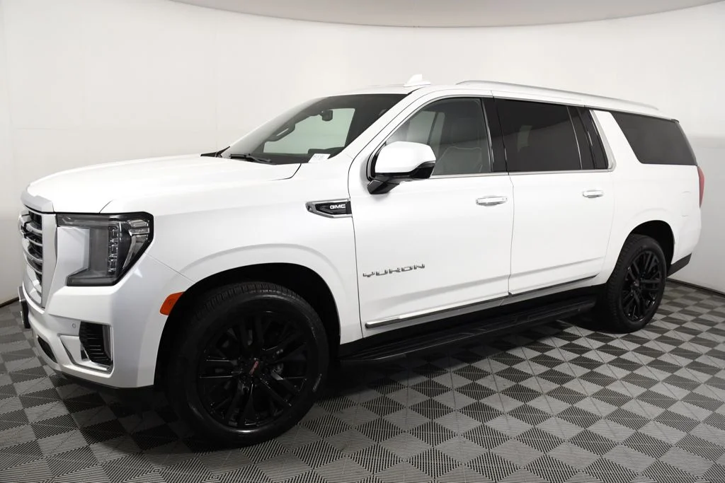 Used 2022 GMC Yukon XL SLT with VIN 1GKS2GKD5NR157381 for sale in Richfield, Minnesota