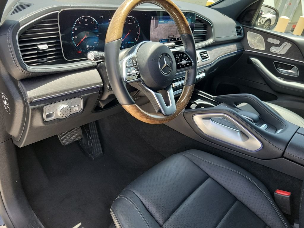 Certified Used 2022 Black Mercedes-Benz GLS 450 image 21