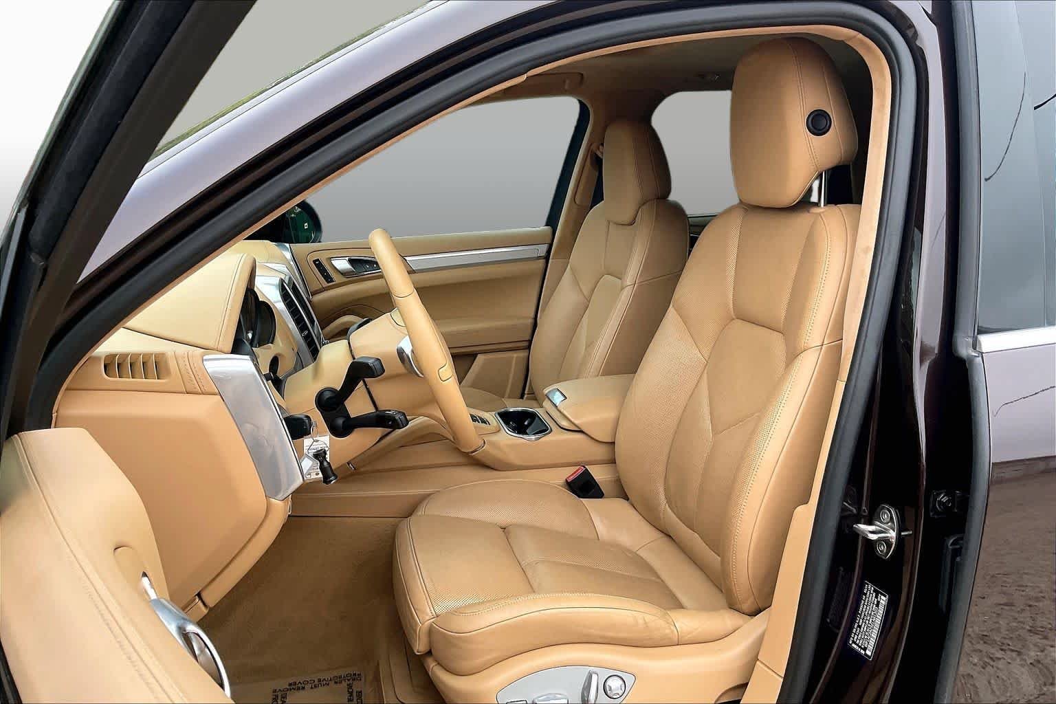 Used 2014 Mahogany Metallic Porsche Turbo image 7