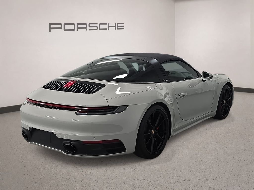 Used 2021  Porsche Targa 4S image 7
