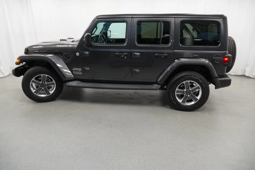 Used 2020 Gray Jeep Sahara 4x4 image 41